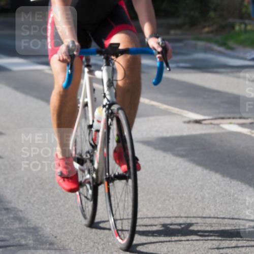 08.09.2024 - Stadtparktriathlon Zöllner http://msf.ph/oto/7000029 08.09.2024 11:01:23 Radfahren 43, 380, 399, 429, 469, 549 meine-sportfotos.de