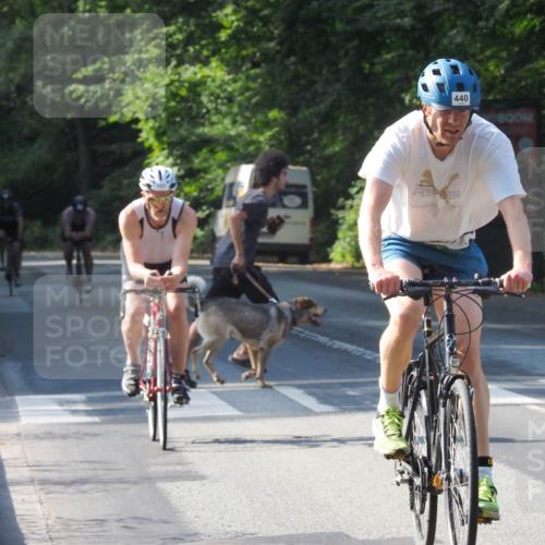 08.09.2024 - Stadtparktriathlon Zöllner http://msf.ph/oto/7000059 08.09.2024 11:01:34 Radfahren 440, 447, 468, 469, 526, 552 meine-sportfotos.de
