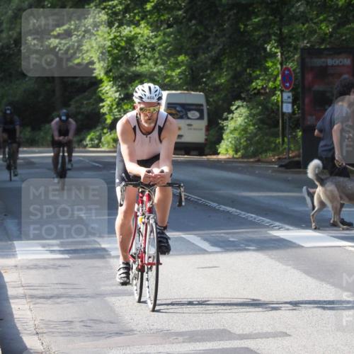 08.09.2024 - Stadtparktriathlon Zöllner http://msf.ph/oto/7000064 08.09.2024 11:01:35 Radfahren 440, 447, 468, 469, 526, 552 meine-sportfotos.de