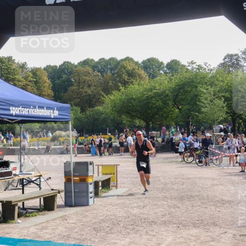 08.09.2024 - Stadtparktriathlon Luisa Fischer http://msf.ph/oto/7000098 08.09.2024 12:05:59 Ziel 529, 533 meine-sportfotos.de