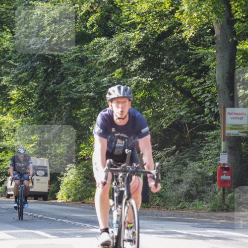 08.09.2024 - Stadtparktriathlon Zöllner http://msf.ph/oto/7000112 08.09.2024 11:02:00 Radfahren 327, 366, 372, 373, 385, 386, 407, 417, 484, 562 meine-sportfotos.de