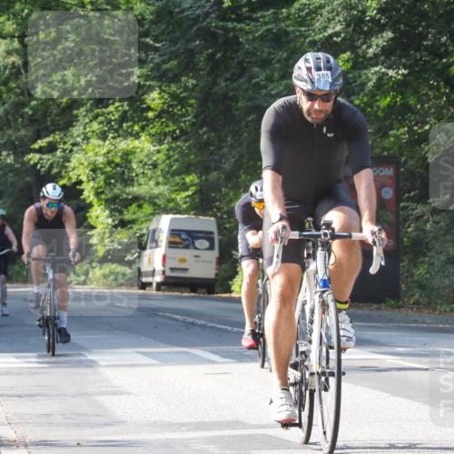 08.09.2024 - Stadtparktriathlon Zöllner http://msf.ph/oto/7000125 08.09.2024 11:02:02 Radfahren 327, 372, 385, 386, 393, 407, 417, 484, 562 meine-sportfotos.de