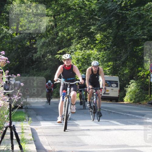 08.09.2024 - Stadtparktriathlon Zöllner http://msf.ph/oto/7000129 08.09.2024 11:02:06 Radfahren 327, 385, 386, 393, 407, 417, 451, 484 meine-sportfotos.de