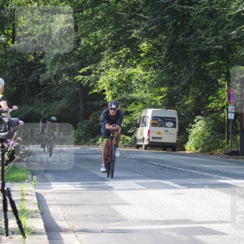 08.09.2024 - Stadtparktriathlon Zöllner http://msf.ph/oto/7000162 08.09.2024 11:02:14 Radfahren 285, 393, 451, 458, 543 meine-sportfotos.de