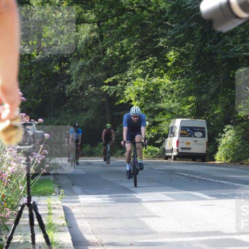 08.09.2024 - Stadtparktriathlon Zöllner http://msf.ph/oto/7000173 08.09.2024 11:02:28 Radfahren 406, 432, 445, 821 meine-sportfotos.de