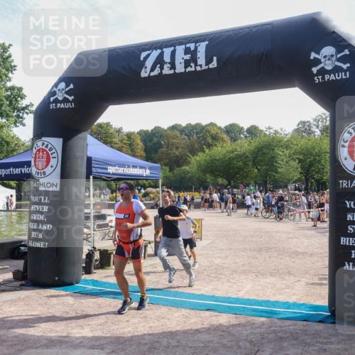 08.09.2024 - Stadtparktriathlon Luisa Fischer http://msf.ph/oto/7000180 08.09.2024 12:06:06 Ziel 529, 533, 542 meine-sportfotos.de