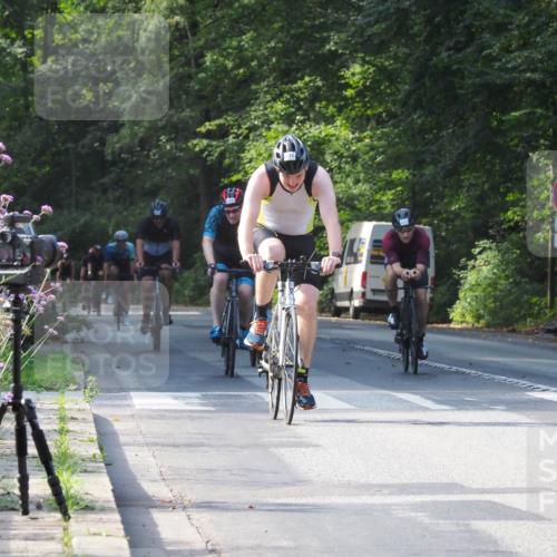 08.09.2024 - Stadtparktriathlon Zöllner http://msf.ph/oto/7000215 08.09.2024 11:03:03 Radfahren 368, 376, 398, 416, 427, 439, 472, 479, 493, 535, 537, 550 meine-sportfotos.de