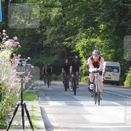 08.09.2024 - Stadtparktriathlon Zöllner http://msf.ph/oto/7000242 08.09.2024 11:03:08 Radfahren 368, 376, 398, 411, 416, 427, 456, 465, 472, 479, 493, 535, 550 meine-sportfotos.de