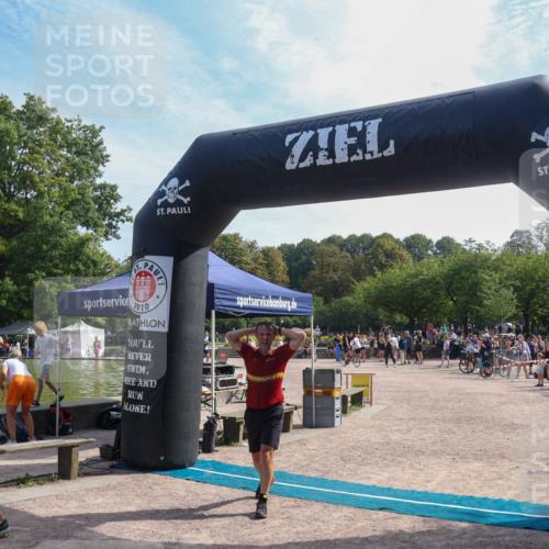 08.09.2024 - Stadtparktriathlon Luisa Fischer http://msf.ph/oto/7000244 08.09.2024 12:06:14 Ziel 525, 542 meine-sportfotos.de