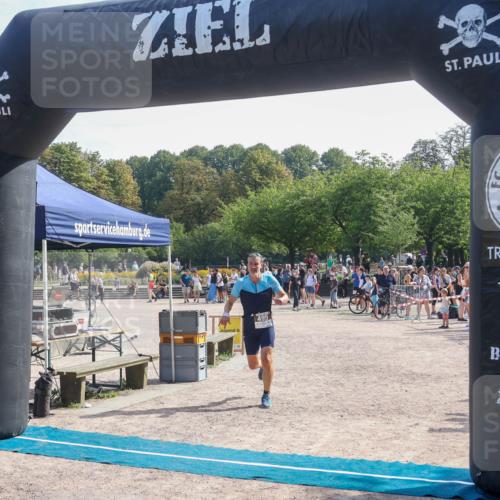 08.09.2024 - Stadtparktriathlon Luisa Fischer http://msf.ph/oto/7000289 08.09.2024 12:06:22 Ziel 495 meine-sportfotos.de