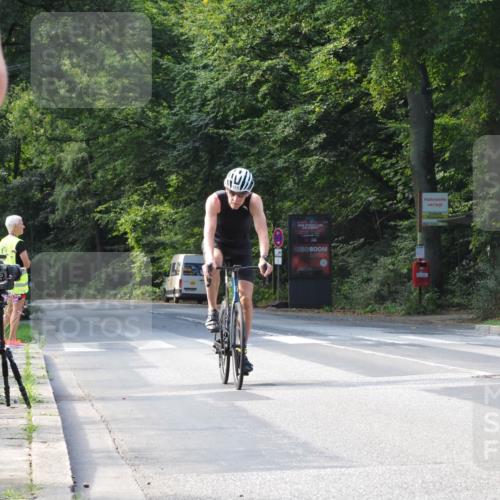 08.09.2024 - Stadtparktriathlon Zöllner http://msf.ph/oto/7000340 08.09.2024 11:04:02 Radfahren 515, 538 meine-sportfotos.de