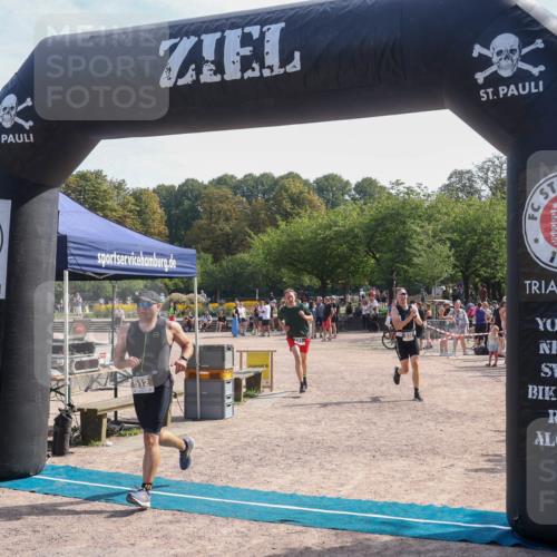 08.09.2024 - Stadtparktriathlon Luisa Fischer http://msf.ph/oto/7000367 08.09.2024 12:06:48 Ziel 512, 541 meine-sportfotos.de