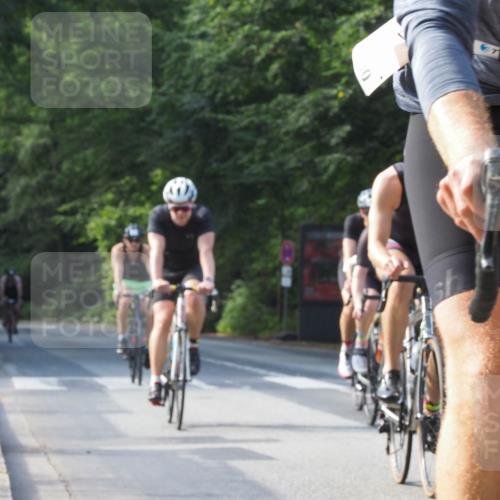 08.09.2024 - Stadtparktriathlon Zöllner http://msf.ph/oto/7000385 08.09.2024 11:04:33 Radfahren 375, 414, 438, 454, 457, 480, 483, 504 meine-sportfotos.de