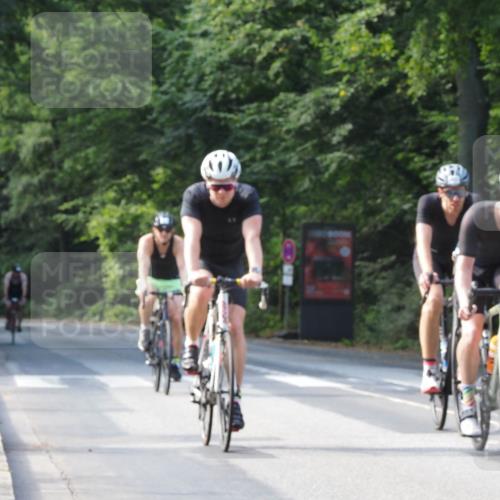 08.09.2024 - Stadtparktriathlon Zöllner http://msf.ph/oto/7000393 08.09.2024 11:04:33 Radfahren 375, 414, 438, 454, 457, 480, 483, 504 meine-sportfotos.de