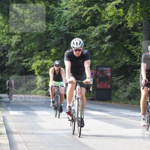 08.09.2024 - Stadtparktriathlon Zöllner http://msf.ph/oto/7000397 08.09.2024 11:04:33 Radfahren 375, 414, 438, 454, 457, 480, 483, 504 meine-sportfotos.de