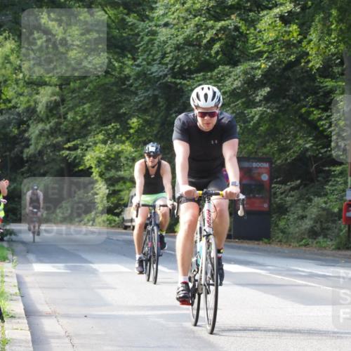08.09.2024 - Stadtparktriathlon Zöllner http://msf.ph/oto/7000401 08.09.2024 11:04:33 Radfahren 375, 414, 438, 454, 457, 480, 483, 504 meine-sportfotos.de
