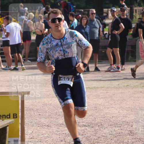 08.09.2024 - Stadtparktriathlon Luisa Fischer http://msf.ph/oto/7000454 08.09.2024 12:06:59 Ziel 487 meine-sportfotos.de