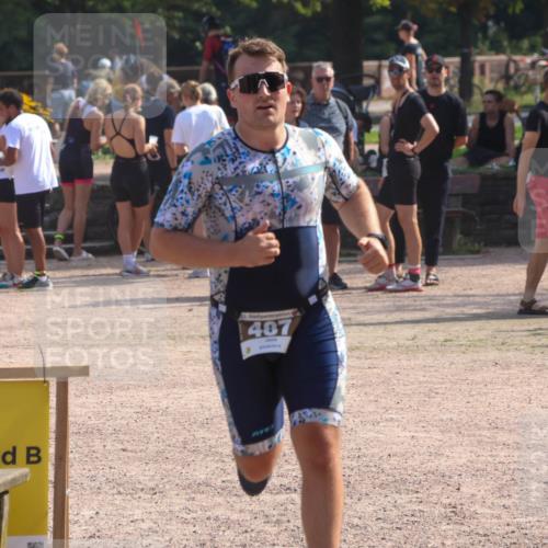 08.09.2024 - Stadtparktriathlon Luisa Fischer http://msf.ph/oto/7000460 08.09.2024 12:06:59 Ziel 487 meine-sportfotos.de