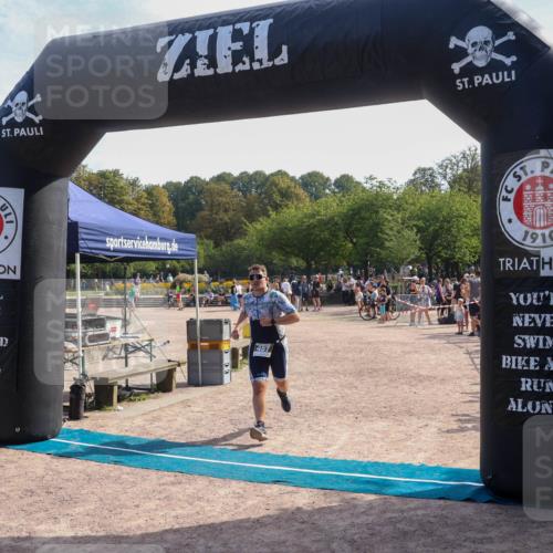 08.09.2024 - Stadtparktriathlon Luisa Fischer http://msf.ph/oto/7000503 08.09.2024 12:07:01 Ziel 487 meine-sportfotos.de