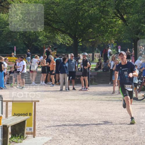 08.09.2024 - Stadtparktriathlon Luisa Fischer http://msf.ph/oto/7000542 08.09.2024 12:07:13 Ziel 519, 527, 562 meine-sportfotos.de