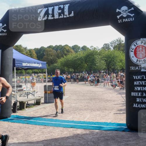 08.09.2024 - Stadtparktriathlon Luisa Fischer http://msf.ph/oto/7000657 08.09.2024 12:07:19 Ziel 519, 524, 527, 562 meine-sportfotos.de