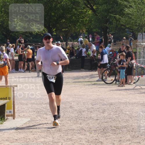 08.09.2024 - Stadtparktriathlon Luisa Fischer http://msf.ph/oto/7000691 08.09.2024 12:07:23 Ziel 519, 524, 527, 562 meine-sportfotos.de