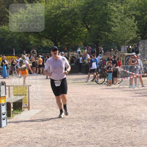 08.09.2024 - Stadtparktriathlon Luisa Fischer http://msf.ph/oto/7000696 08.09.2024 12:07:23 Ziel 519, 524, 527, 562 meine-sportfotos.de