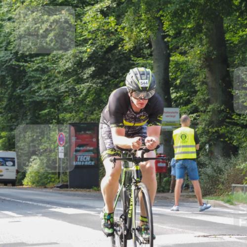 08.09.2024 - Stadtparktriathlon Zöllner http://msf.ph/oto/7000704 08.09.2024 11:06:07 Radfahren 452, 544 meine-sportfotos.de