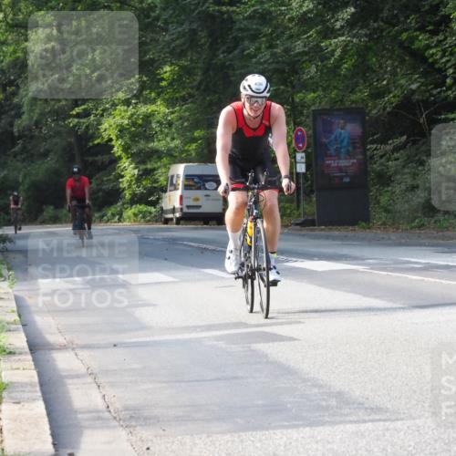 08.09.2024 - Stadtparktriathlon Zöllner http://msf.ph/oto/7000721 08.09.2024 11:06:17 Radfahren 394, 430, 452, 471, 533 meine-sportfotos.de