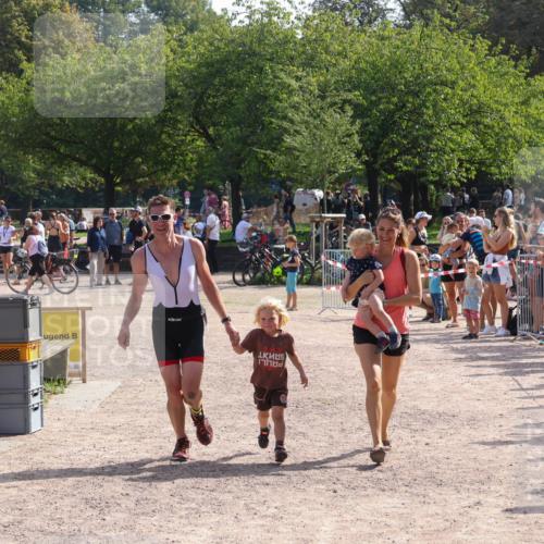 08.09.2024 - Stadtparktriathlon Luisa Fischer http://msf.ph/oto/7000768 08.09.2024 12:08:37 Ziel 534 meine-sportfotos.de