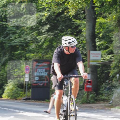 08.09.2024 - Stadtparktriathlon Zöllner http://msf.ph/oto/7000771 08.09.2024 11:06:30 Radfahren 402, 455 meine-sportfotos.de