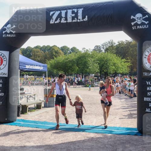 08.09.2024 - Stadtparktriathlon Luisa Fischer http://msf.ph/oto/7000792 08.09.2024 12:08:39 Ziel 534 meine-sportfotos.de