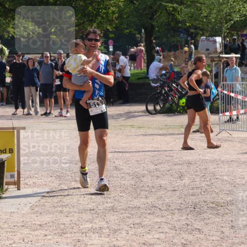 08.09.2024 - Stadtparktriathlon Luisa Fischer http://msf.ph/oto/7000902 08.09.2024 12:09:31 Ziel 513 meine-sportfotos.de