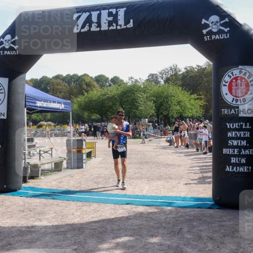 08.09.2024 - Stadtparktriathlon Luisa Fischer http://msf.ph/oto/7000963 08.09.2024 12:09:34 Ziel 513 meine-sportfotos.de