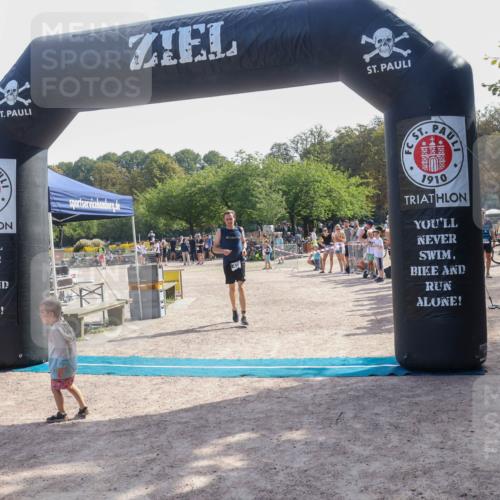 08.09.2024 - Stadtparktriathlon Luisa Fischer http://msf.ph/oto/7000979 08.09.2024 12:09:42 Ziel 478 meine-sportfotos.de