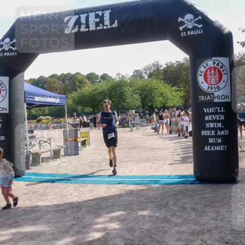 08.09.2024 - Stadtparktriathlon Luisa Fischer http://msf.ph/oto/7000987 08.09.2024 12:09:43 Ziel 478 meine-sportfotos.de