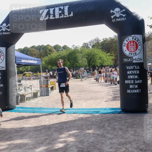 08.09.2024 - Stadtparktriathlon Luisa Fischer http://msf.ph/oto/7000996 08.09.2024 12:09:43 Ziel 478 meine-sportfotos.de