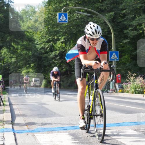 08.09.2024 - Stadtparktriathlon Zöllner http://msf.ph/oto/7001006 08.09.2024 11:07:51 Radfahren 384, 448, 506, 513, 526, 529, 549, 552 meine-sportfotos.de