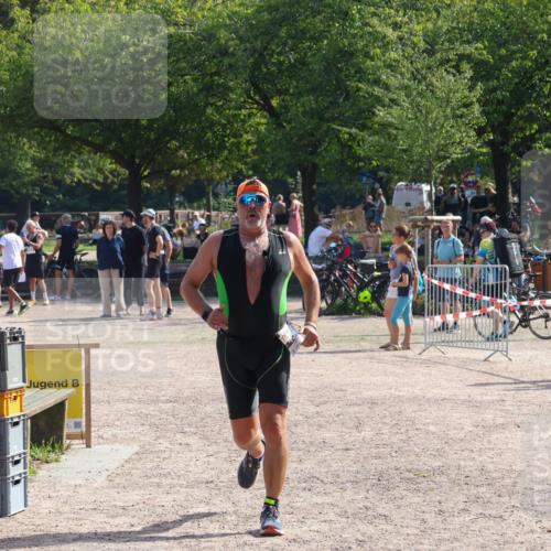 08.09.2024 - Stadtparktriathlon Luisa Fischer http://msf.ph/oto/7001017 08.09.2024 12:10:09 Ziel 494 meine-sportfotos.de
