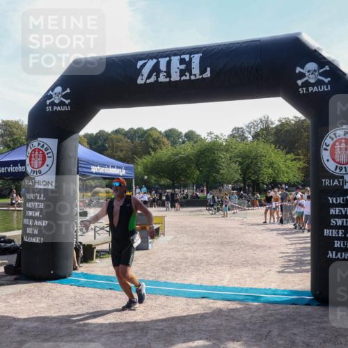 08.09.2024 - Stadtparktriathlon Luisa Fischer http://msf.ph/oto/7001068 08.09.2024 12:10:11 Ziel 494 meine-sportfotos.de
