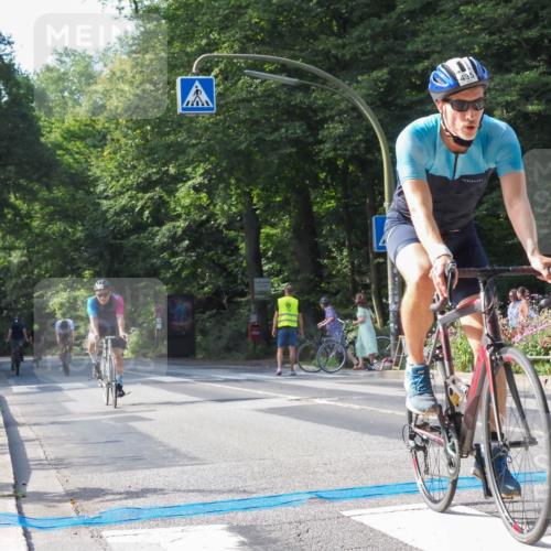 08.09.2024 - Stadtparktriathlon Zöllner http://msf.ph/oto/7001146 08.09.2024 11:08:10 Radfahren 401, 405, 412, 419, 495, 528 meine-sportfotos.de