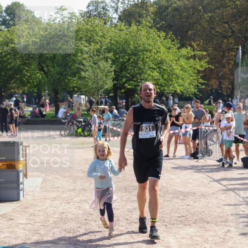 08.09.2024 - Stadtparktriathlon Luisa Fischer http://msf.ph/oto/7001147 08.09.2024 12:10:24 Ziel 482, 531 meine-sportfotos.de