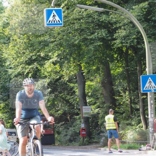 08.09.2024 - Stadtparktriathlon Zöllner http://msf.ph/oto/7001165 08.09.2024 11:08:15 Radfahren 382, 401, 405, 412, 419 meine-sportfotos.de