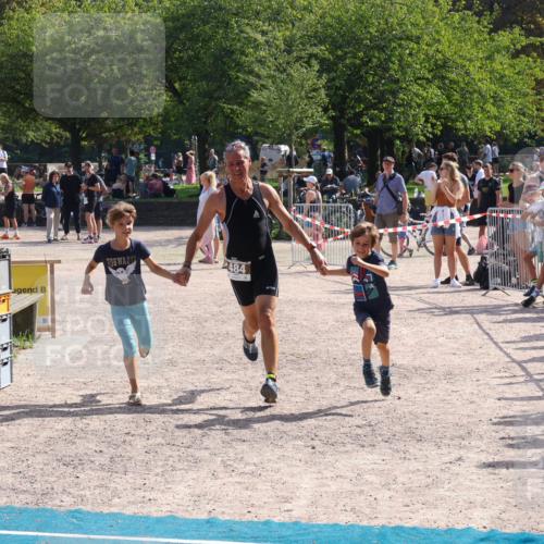 08.09.2024 - Stadtparktriathlon Luisa Fischer http://msf.ph/oto/7001183 08.09.2024 12:11:24 Ziel 469, 484 meine-sportfotos.de