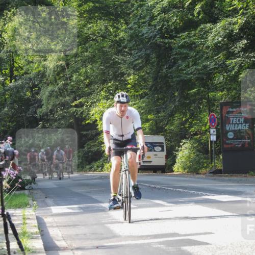 08.09.2024 - Stadtparktriathlon Zöllner http://msf.ph/oto/7001205 08.09.2024 11:08:21 Radfahren 382, 497, 525 meine-sportfotos.de