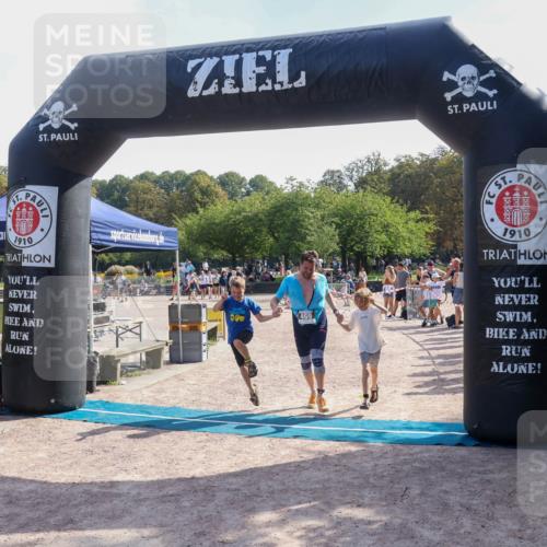 08.09.2024 - Stadtparktriathlon Luisa Fischer http://msf.ph/oto/7001287 08.09.2024 12:11:29 Ziel 469, 484 meine-sportfotos.de