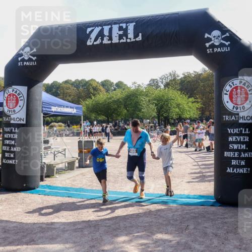 08.09.2024 - Stadtparktriathlon Luisa Fischer http://msf.ph/oto/7001296 08.09.2024 12:11:30 Ziel 469, 484 meine-sportfotos.de