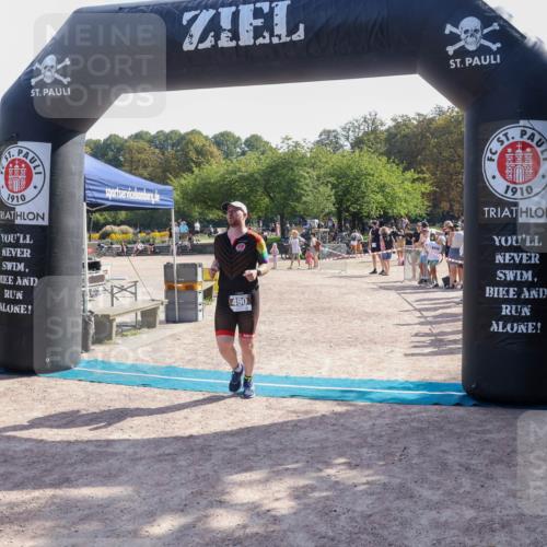 08.09.2024 - Stadtparktriathlon Luisa Fischer http://msf.ph/oto/7001351 08.09.2024 12:12:56 Ziel 490 meine-sportfotos.de