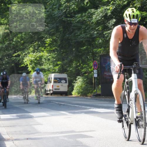 08.09.2024 - Stadtparktriathlon Zöllner http://msf.ph/oto/7001367 08.09.2024 11:09:06 Radfahren 381, 385, 417, 440, 447, 469, 498, 527, 562, 821 meine-sportfotos.de