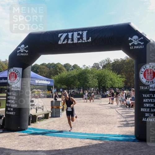 08.09.2024 - Stadtparktriathlon Luisa Fischer http://msf.ph/oto/7001392 08.09.2024 12:13:18 Ziel 327, 608 meine-sportfotos.de